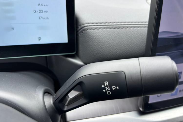 Used Geely Galaxy A7 2025 Model EM-i 70km Luxury Edition Gear Lever