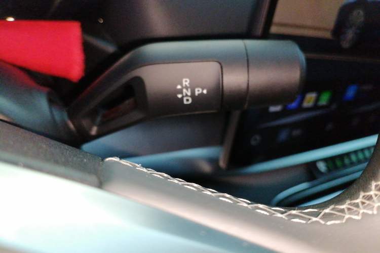 Used Geely Galaxy A7 2025 Model EM-i 70km Luxury Edition Gear Lever