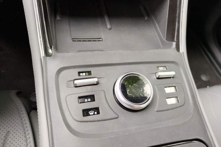 Used Geely Galaxy A7 2025 Model EM-i 150km Exploration+ Edition Gear Lever