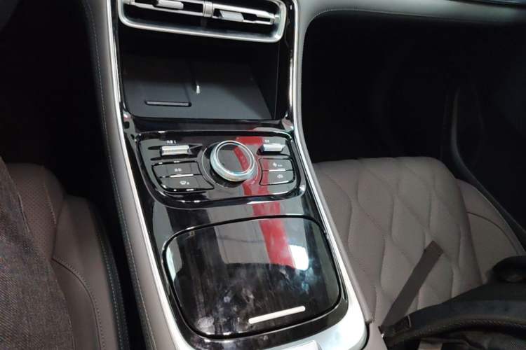 Used Geely Galaxy A7 2025 Model EM-i 150km Exploration+ Edition Gear Lever