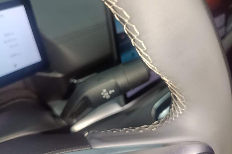 Used Geely Galaxy A7 2025 Model EM-i 70km Launch Edition Gear Lever