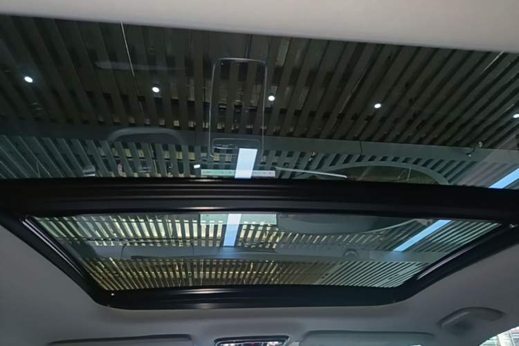 Used Geely Galaxy A7 2025 Model EM-i 150km Starship Edition Headliner