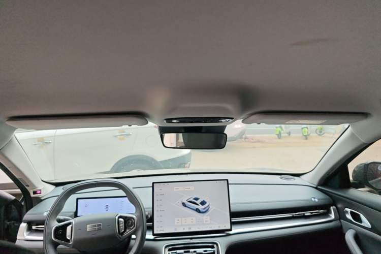 Used Geely Galaxy A7 2025 Model EM-i 70km Launch Edition Headliner