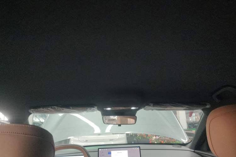 Used Geely Galaxy A7 2025 Model EM-i 70km Luxury Edition Headliner