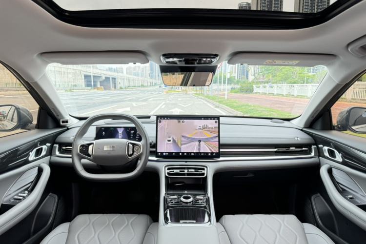 Used Geely Galaxy A7 2025 Model EM-i 150km Starship Edition Interior 1