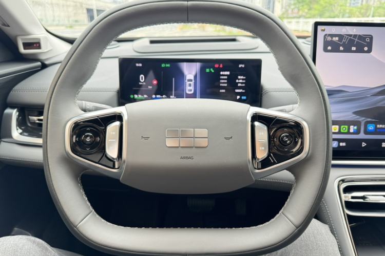 Used Geely Galaxy A7 2025 Model EM-i 150km Starship Edition Interior 2