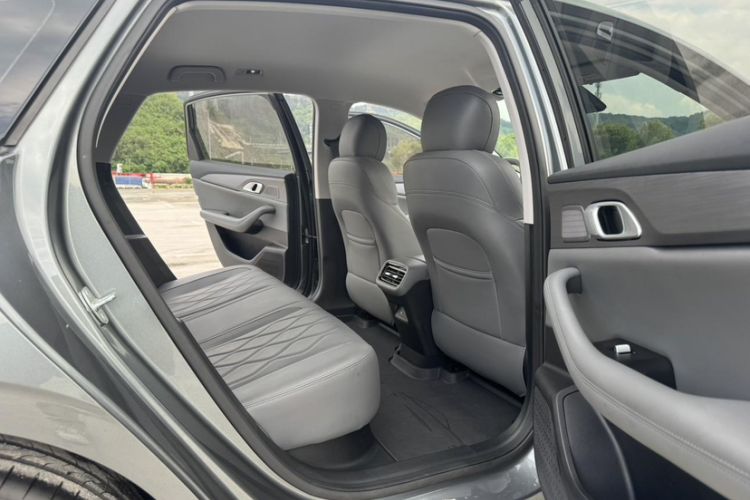 Used Geely Galaxy A7 2025 Model EM-i 70km Launch Edition Interior 3