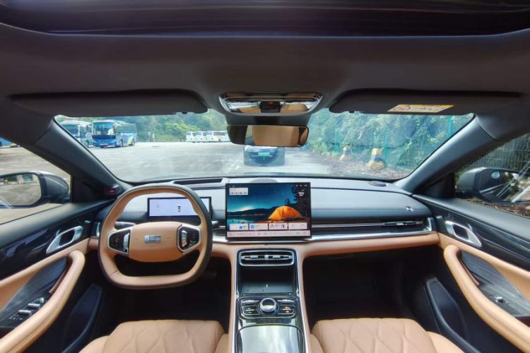 Used Geely Galaxy A7 2025 Model EM-i 150km Exploration+ Edition Interior 3