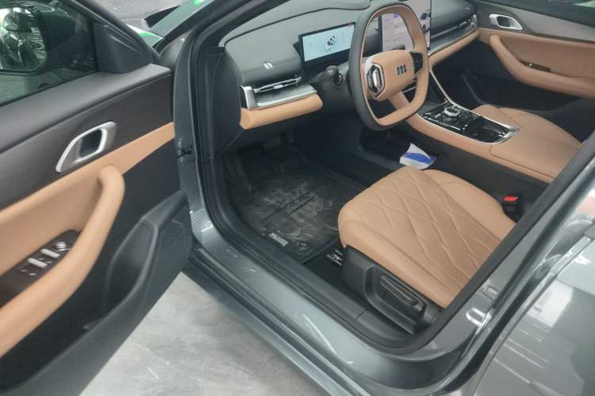 Used Geely Galaxy A7 2025 Model EM-i 70km Luxury Edition Interior 3