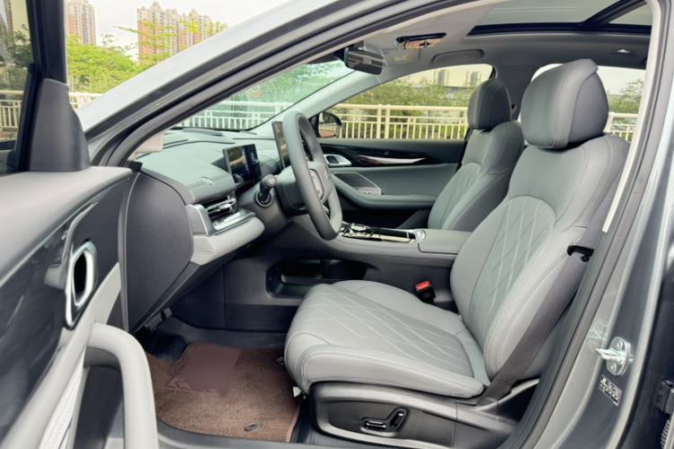 Used Geely Galaxy A7 2025 Model EM-i 150km Starship Edition Interior 4