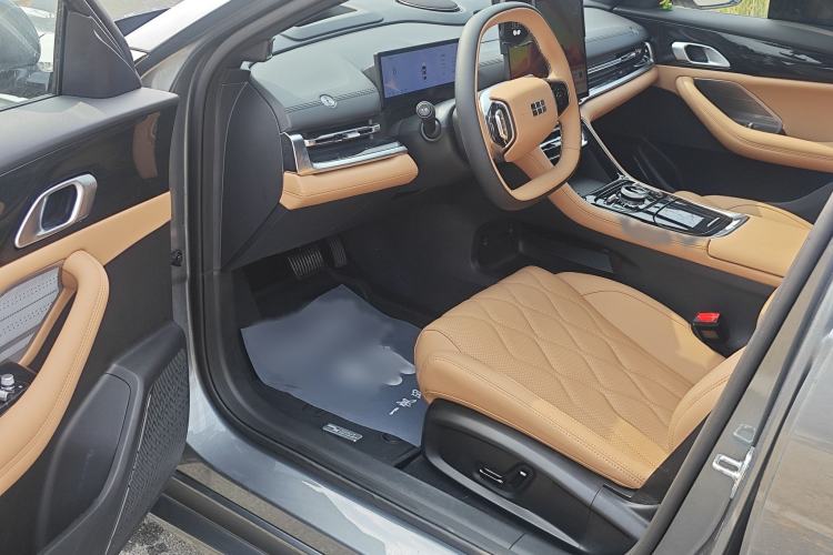 Used Geely Galaxy A7 2025 Model EM-i 150km Exploration+ Edition Interior 4