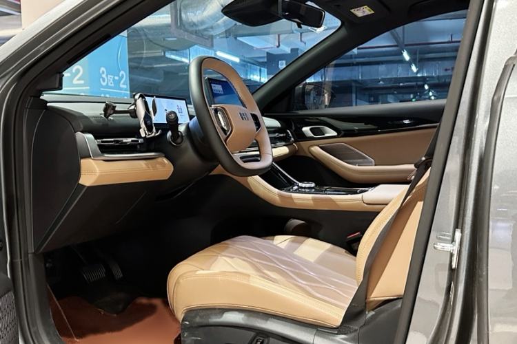 Used Geely Galaxy A7 2025 Model EM-i 70km Exploration Edition Interior 5
