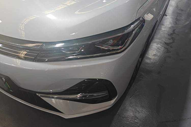 Used Geely Galaxy A7 2025 Model EM-i 150km Prestige Edition Left Front Headlight