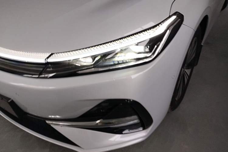 Used Geely Galaxy A7 2025 Model EM-i 150km Exploration+ Edition Left Front Headlight