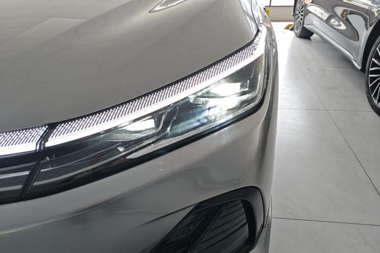 Used Geely Galaxy A7 2025 Model EM-i 150km Long-Distance Edition Left Front Headlight