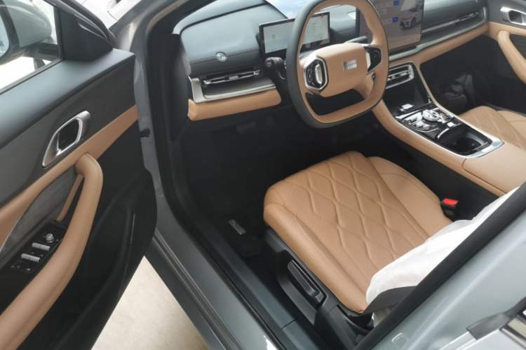 Used Geely Galaxy A7 2025 Model EM-i 150km Prestige Edition Left Front Seat