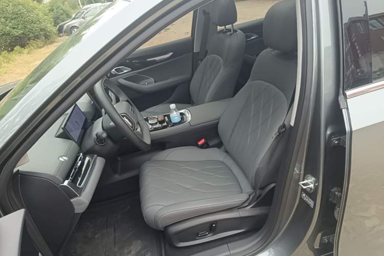 Used Geely Galaxy A7 2025 Model EM-i 150km Exploration+ Edition Left Front Seat