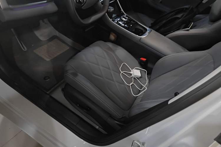Used Geely Galaxy A7 2025 Model EM-i 150km Starship Edition Left Front Seat