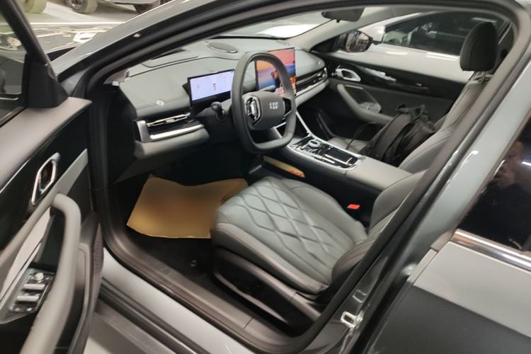Used Geely Galaxy A7 2025 Model EM-i 150km Exploration+ Edition Left Front Seat