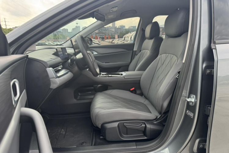 Used Geely Galaxy A7 2025 Model EM-i 70km Launch Edition Left Front Seat