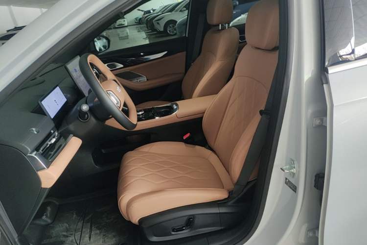 Used Geely Galaxy A7 2025 Model EM-i 150km Exploration+ Edition Left Front Seat