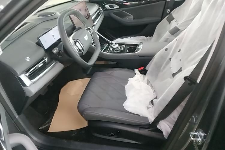 Used Geely Galaxy A7 2025 Model EM-i 150km Exploration+ Edition Left Front Seat
