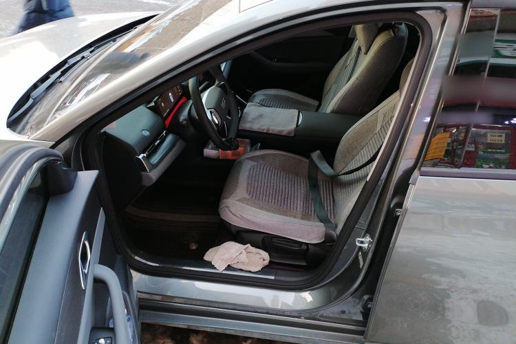 Used Geely Galaxy A7 2025 Model EM-i 70km Luxury Edition Left Front Seat