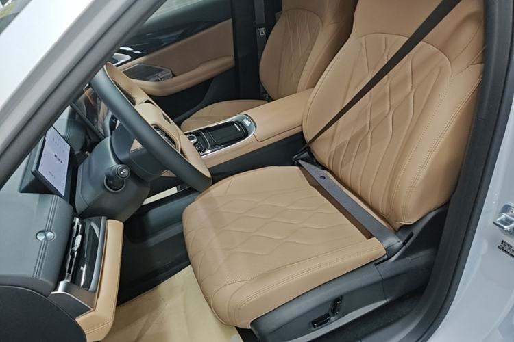Used Geely Galaxy A7 2025 Model EM-i 150km Exploration+ Edition Left Front Seat
