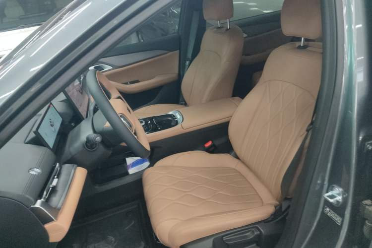 Used Geely Galaxy A7 2025 Model EM-i 70km Luxury Edition Left Front Seat