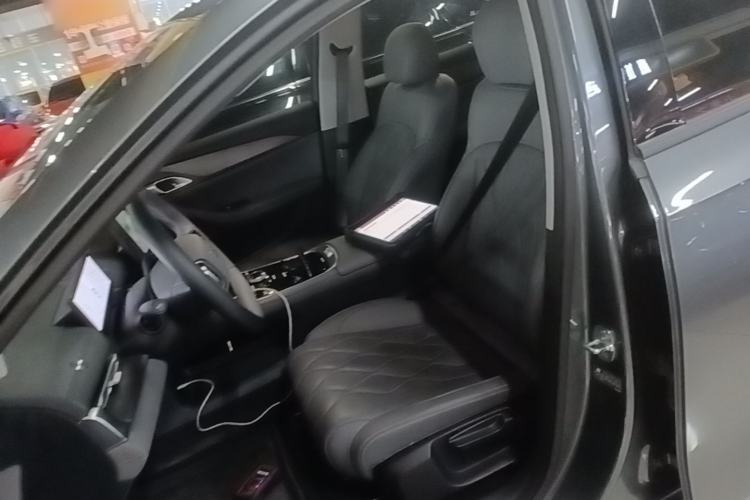 Used Geely Galaxy A7 2025 Model EM-i 70km Launch Edition Left Front Seat