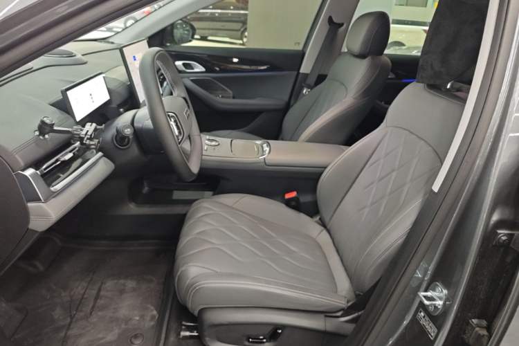 Used Geely Galaxy A7 2025 Model EM-i 150km Starship Edition Left Front Seat