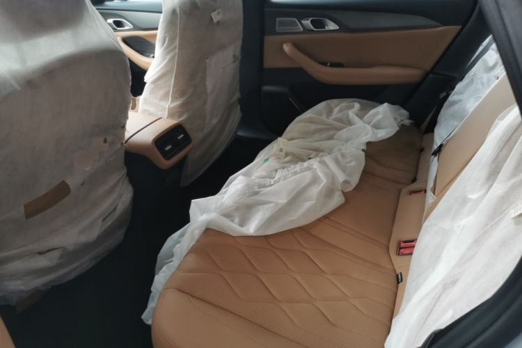 Used Geely Galaxy A7 2025 Model EM-i 150km Prestige Edition Left Rear Seat