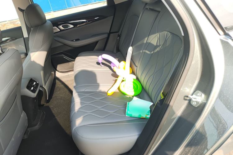 Used Geely Galaxy A7 2025 Model EM-i 150km Exploration+ Edition Left Rear Seat