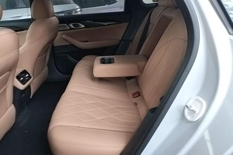 Used Geely Galaxy A7 2025 Model EM-i 150km Exploration+ Edition Left Rear Seat
