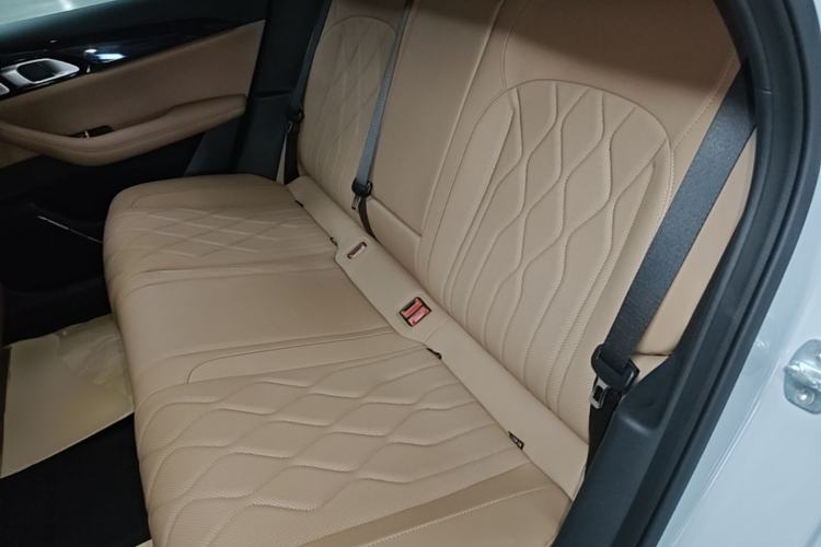 Used Geely Galaxy A7 2025 Model EM-i 150km Exploration+ Edition Left Rear Seat