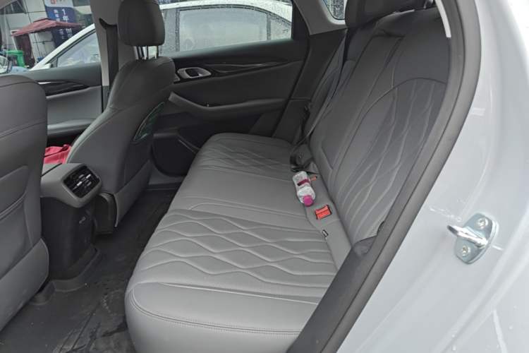 Used Geely Galaxy A7 2025 Model EM-i 150km Exploration+ Edition Left Rear Seat