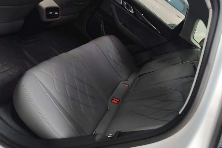Used Geely Galaxy A7 2025 Model EM-i 150km Exploration+ Edition Left Rear Seat