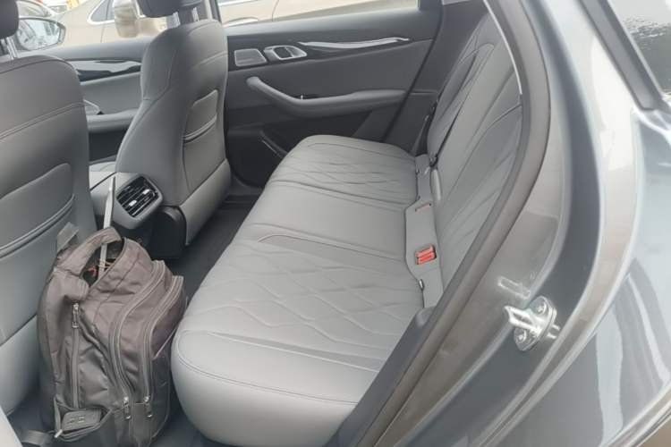 Used Geely Galaxy A7 2025 Model EM-i 150km Exploration+ Edition Left Rear Seat