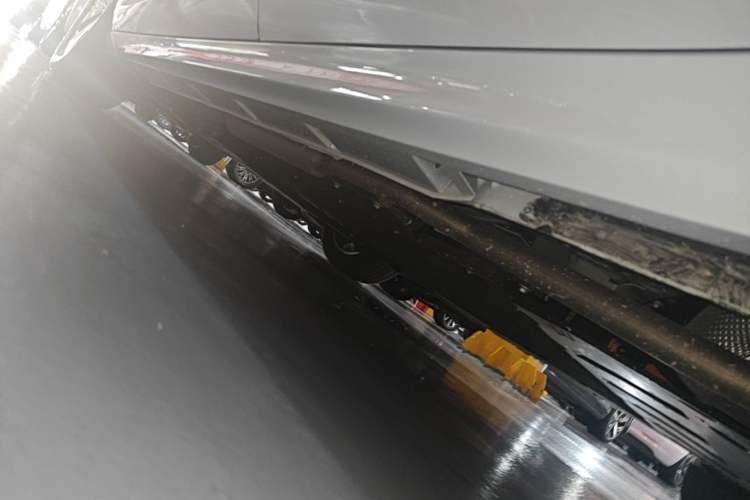 Used Geely Galaxy A7 2025 Model EM-i 150km Prestige Edition Left Side Sill