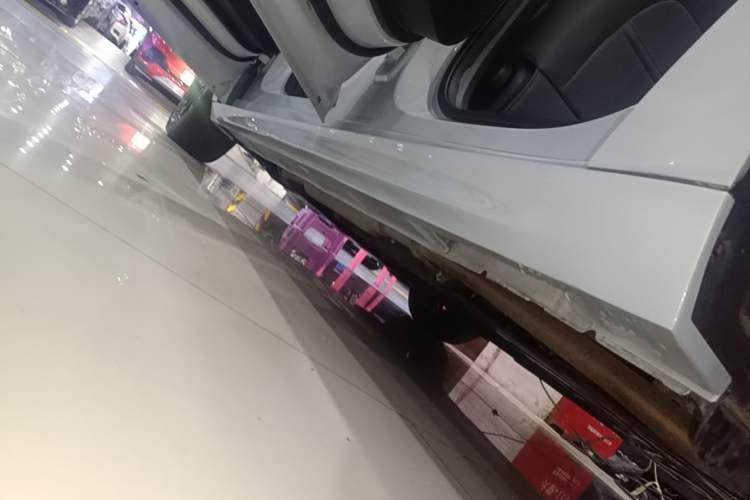 Used Geely Galaxy A7 2025 Model EM-i 70km Launch Edition Left Side Sill