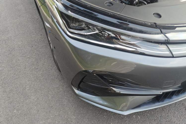 Used Geely Galaxy A7 2025 Model EM-i 150km Exploration+ Edition Right Front Headlight