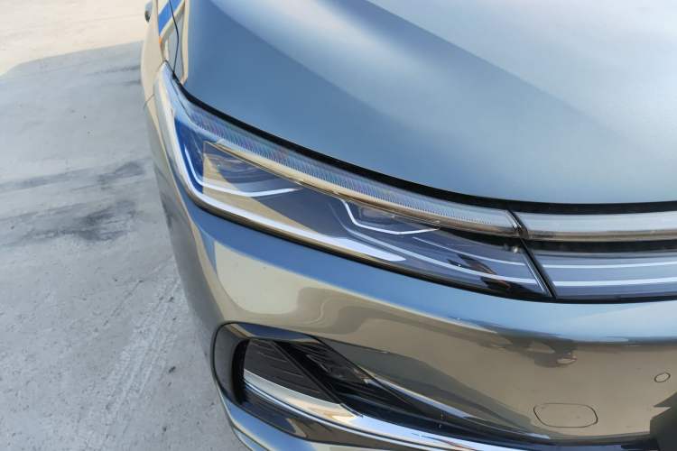 Used Geely Galaxy A7 2025 Model EM-i 150km Exploration+ Edition Right Front Headlight