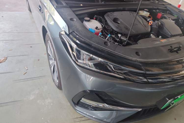 Used Geely Galaxy A7 2025 Model EM-i 150km Long-Distance Edition Right Front Headlight