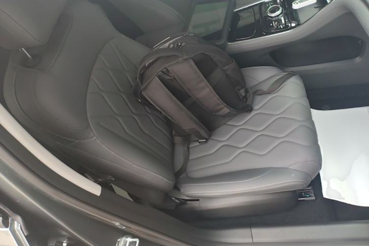 Used Geely Galaxy A7 2025 Model EM-i 70km Luxury Edition Right Front Seat