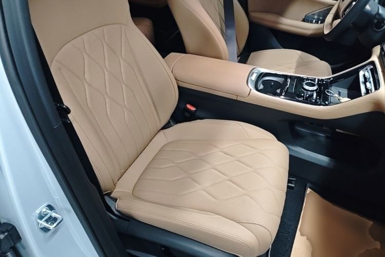 Used Geely Galaxy A7 2025 Model EM-i 150km Exploration+ Edition Right Front Seat
