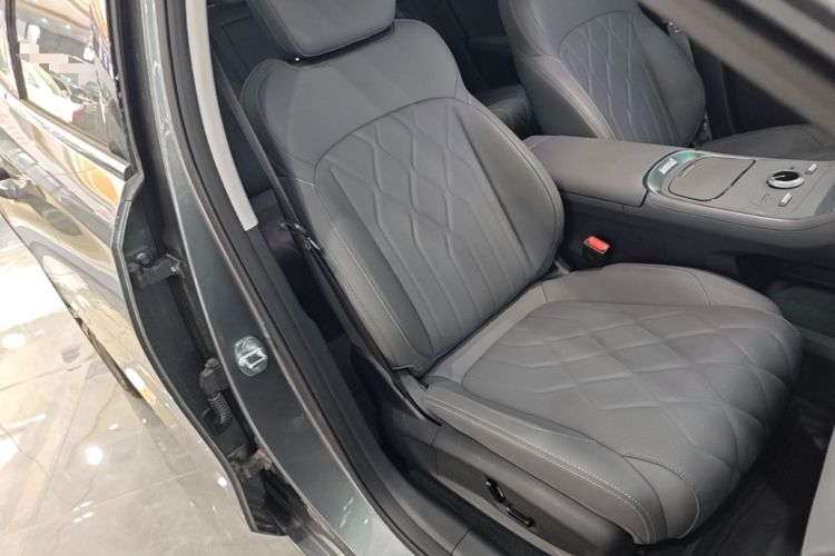 Used Geely Galaxy A7 2025 Model EM-i 150km Starship Edition Right Front Seat
