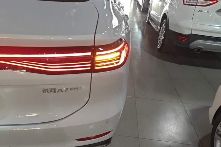 Used Geely Galaxy A7 2025 Model EM-i 150km Starship Edition Right Rear Taillight