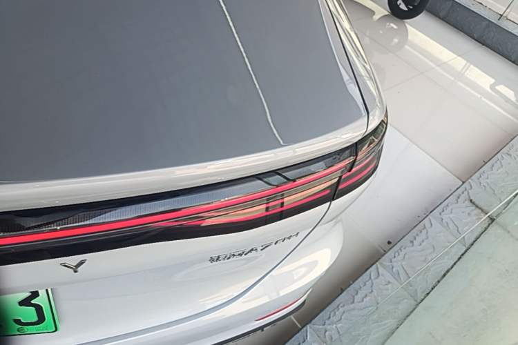 Used Geely Galaxy A7 2025 Model EM-i 70km Launch Edition Right Rear Taillight