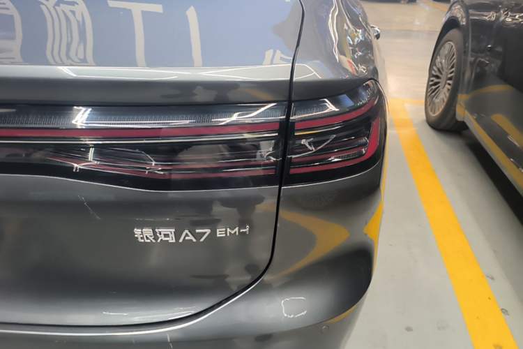 Used Geely Galaxy A7 2025 Model EM-i 150km Exploration+ Edition Right Rear Taillight