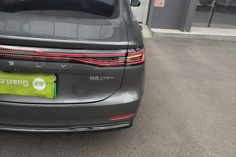 Used Geely Galaxy A7 2025 Model EM-i 70km Luxury Edition Right Rear Taillight